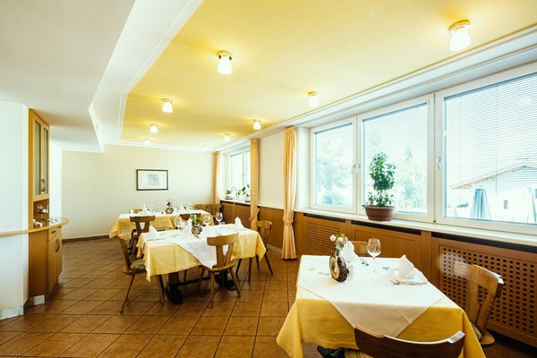 Il ristorante Val di Funes Stern