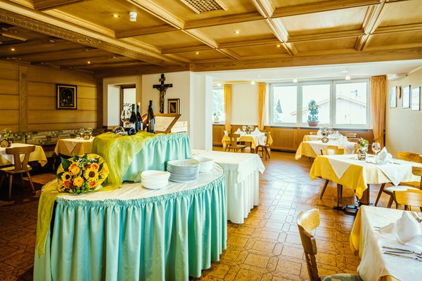 Il ristorante Val di Funes Stern