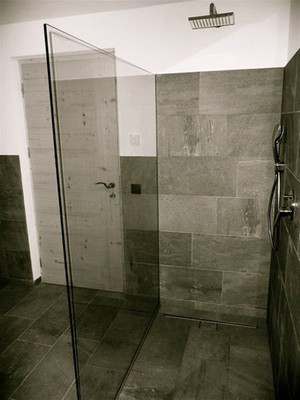 Foto del bagno B&B + Appartamenti in agriturismo Putzerhof