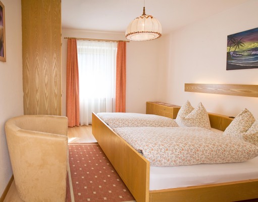 Foto vom Zimmer Ferienwohnungen Haus Reburg