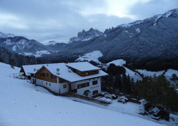 Foto esterno in inverno Oberschlellhof