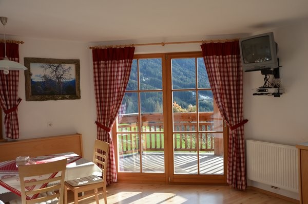 La zona giorno Appartamenti in agriturismo Verlotthof