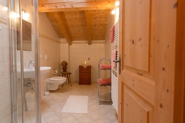 Foto del bagno Appartamenti in agriturismo Verlotthof