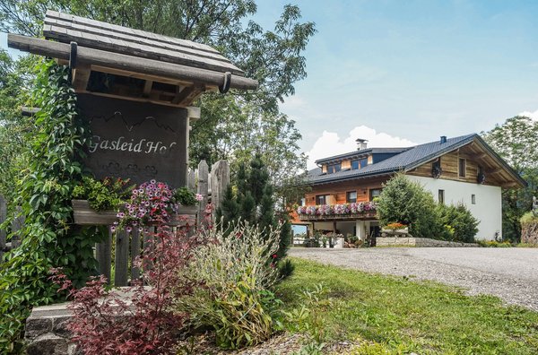 Foto esterno in estate Gasleidhof