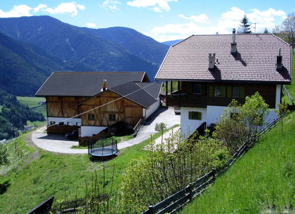 Foto esterno in estate Heinzlerhof