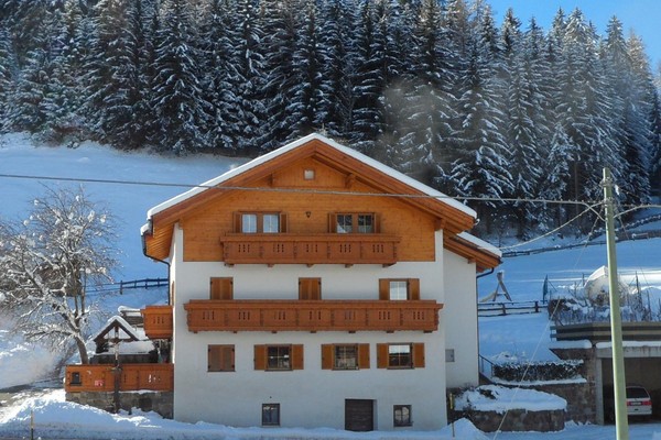 Foto esterno Appartamenti in agriturismo Parseidhof