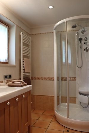 Photo of the bathroom Apartments Ciasa Cir