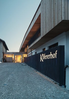 Photo exteriors Restaurant Weingut Köfererhof