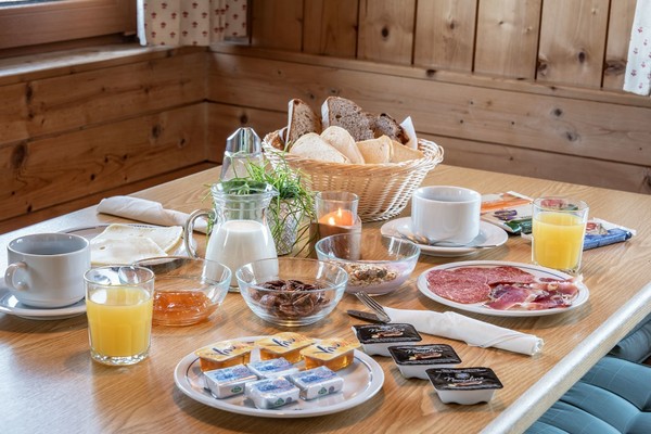 La colazione Rifugio Europa / Europahütte
