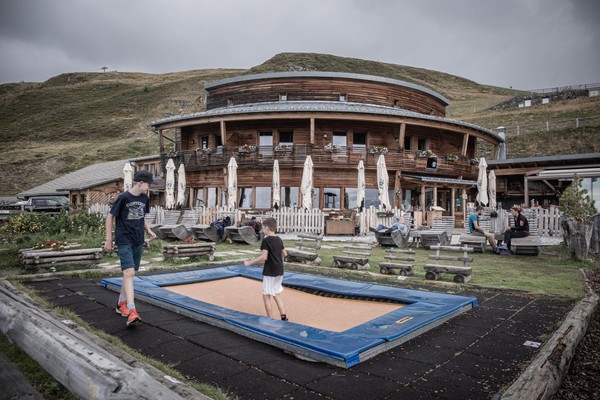 Photo exteriors Mountain hut with rooms Rossalm