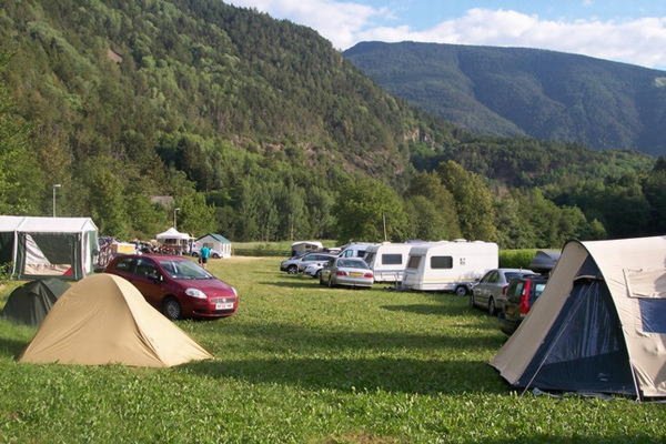 Sommer Präsentationsbild Campingplatz Lago di Varna - Vahrner See