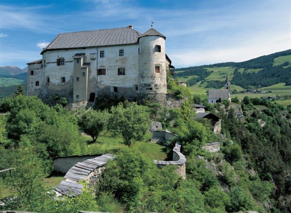 Sommer Präsentationsbild Tourismusbüro Rodeneck