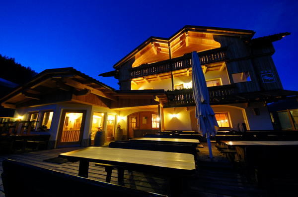 Foto esterno in estate La Para - restaurant & rooms