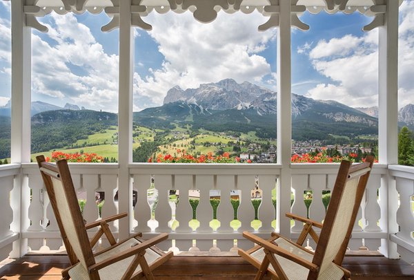 Foto vom Balkon Cristallo, a Luxury Collection Resort & Spa