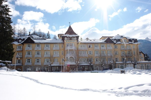 Foto invernale di presentazione Miramonti Majestic Grand Hotel