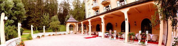 Foto esterno in estate Miramonti Majestic Grand Hotel