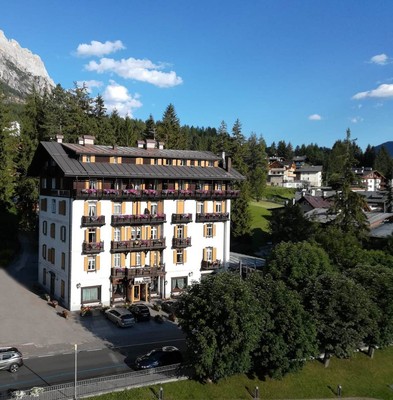 Photo exteriors Hotel Majoni