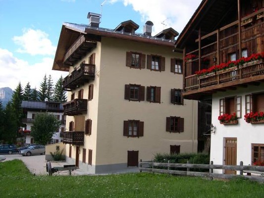 Photo exteriors Bed & Breakfast Majoni Elena