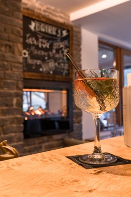 Foto del bar Helmhotel