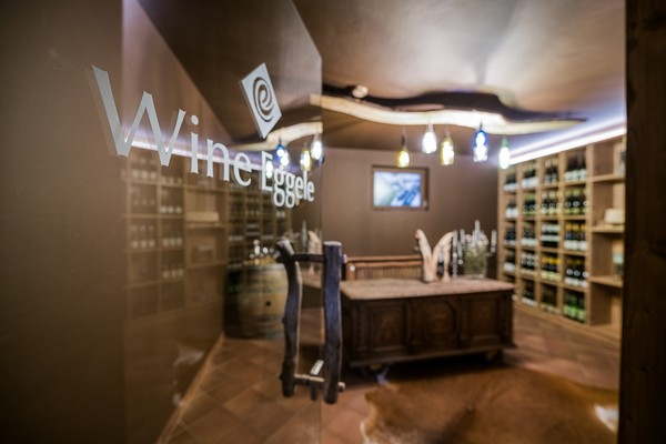 La cantina dei vini Prato alla Drava Boutique Hotel Eggele