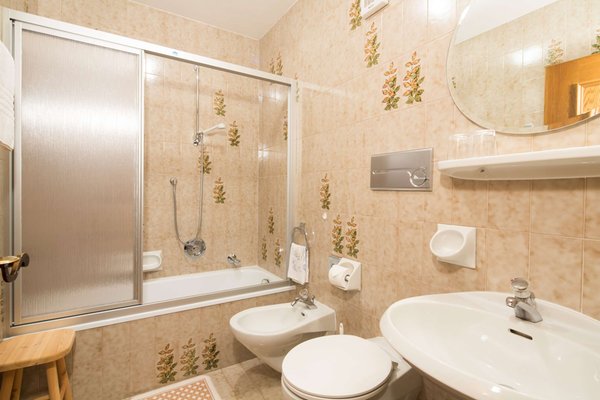 Foto vom Bad Bed & Breakfast Ciasa Iris