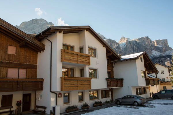 Foto Außenansicht Bed & Breakfast Ciasa Iris