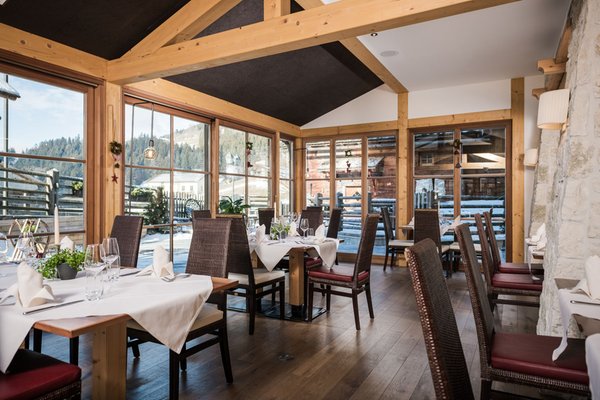 Das Restaurant Vierschach (Innichen) Post Alpina – Family Mountain Chalets
