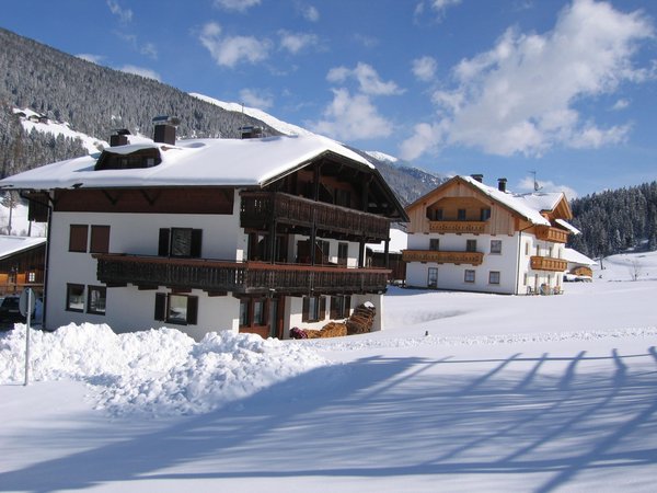 Foto esterno in inverno Mangerhof