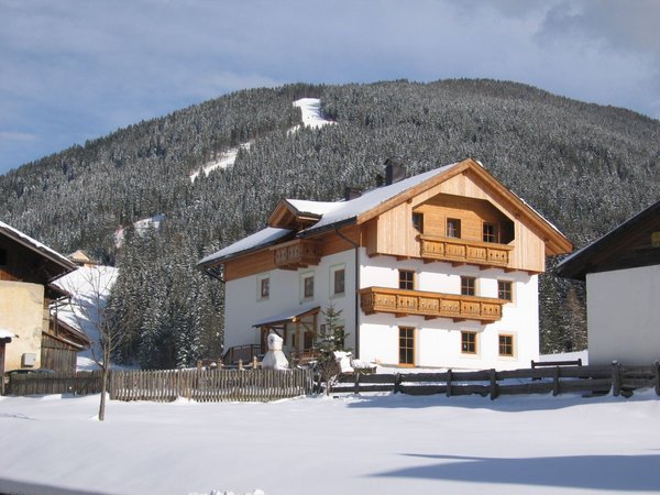 Foto esterno in inverno Mangerhof