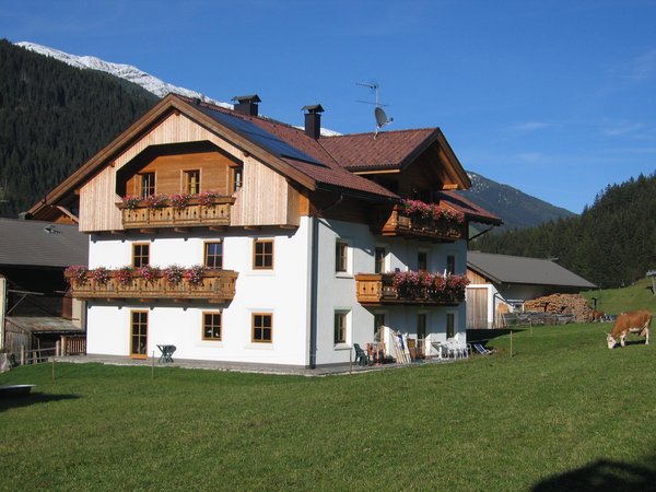 Foto esterno in estate Mangerhof