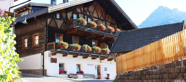 Photo exteriors Farmhouse apartments Valtnerhof