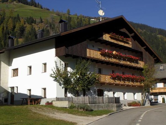 Foto Außenansicht Ferienwohnungen auf dem Bauernhof Huterhof