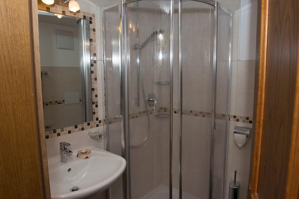 Foto del bagno Appartamenti Kinigerhof