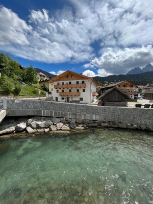 Foto Außenansicht Kuenz Dolomites Apartments