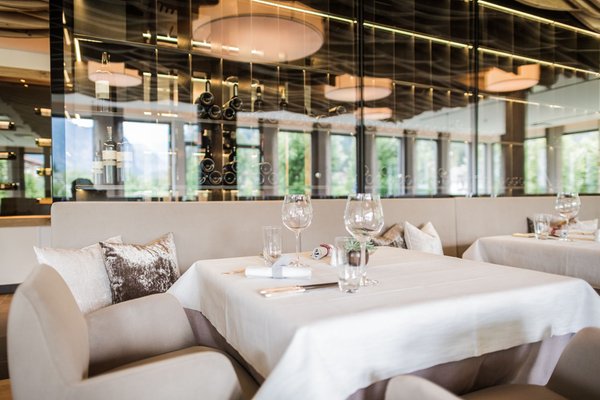 The restaurant Dobbiaco / Toblach Parkhotel  Bellevue