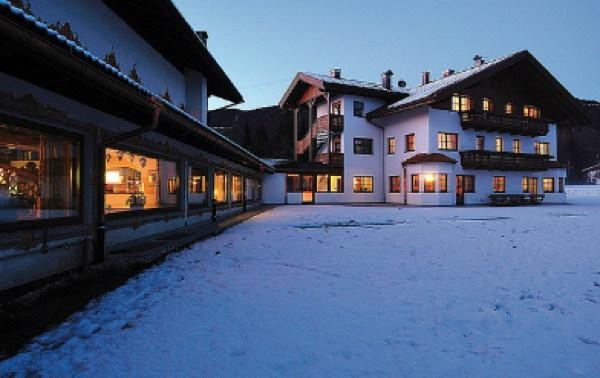 Photo exteriors Hotel + Residence Hubertushof