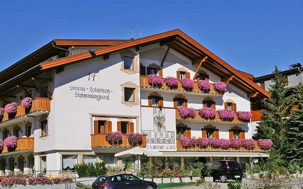 Foto esterno Hotel Tschurtschenthaler