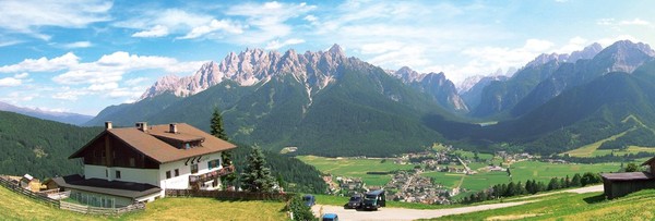 La posizione Pensione + Appartamenti Gasthof Jörgerhof Monte Rota (Dobbiaco)