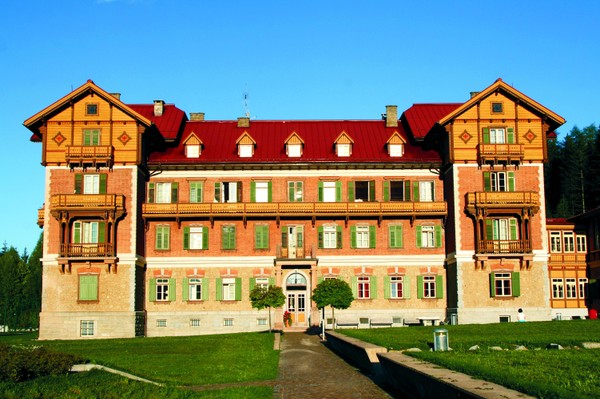Photo exteriors Guesthouse - Cultural Center Gustav Mahler