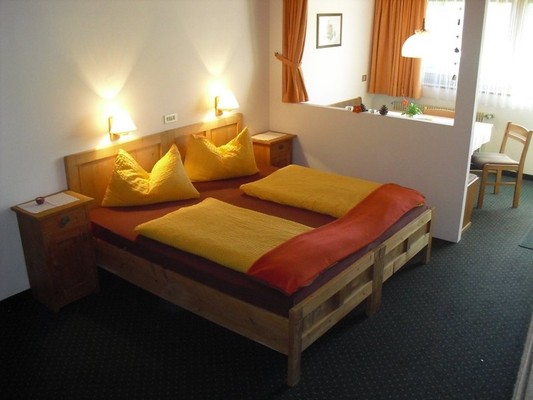 Foto della camera Garni (B&B) + Appartamenti Sunnseit'n