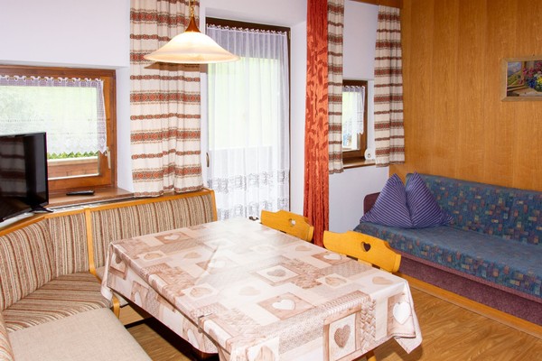 Das Wohnzimmer Ferienwohnungen Villa Taschler