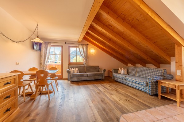 La zona giorno Pensione + Appartamenti in agriturismo Weberhof - Haus Kahn