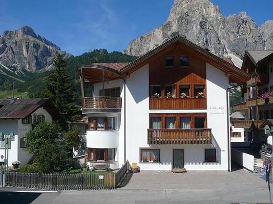 Foto Außenansicht Ferienwohnung Villa Alpi