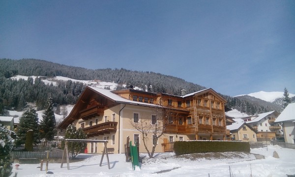 Photo exteriors Farmhouse apartments Hirschenhof