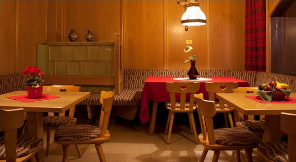 The restaurant Villabassa / Niederdorf Garni-Appartments Helvetia