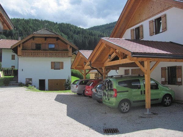 Photo exteriors in summer Hoferhof