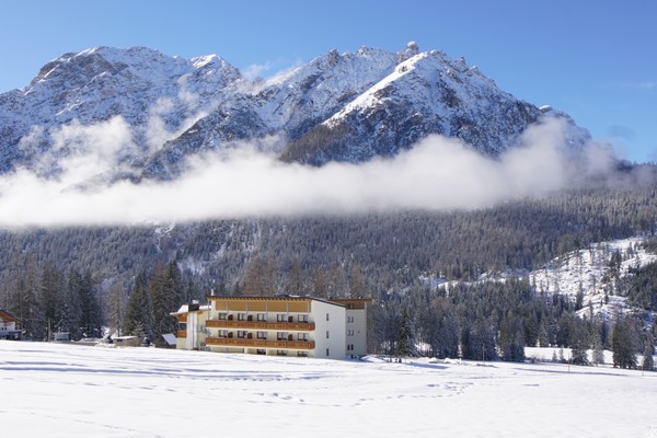Foto Außenansicht Hotel Asterbel - Mountain Refugium & Spa