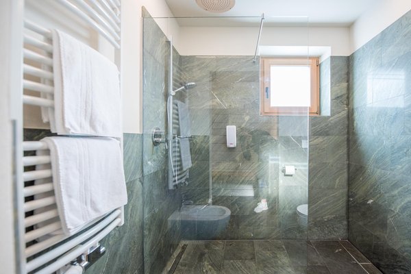 Foto del bagno Hotel Edelweiss