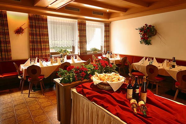 The restaurant San Vito / St. Veit Steinerhof
