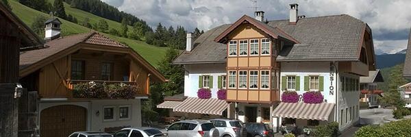 Foto esterno Albergo Dolomiten